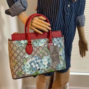 Gucci Blooms tote with long strap